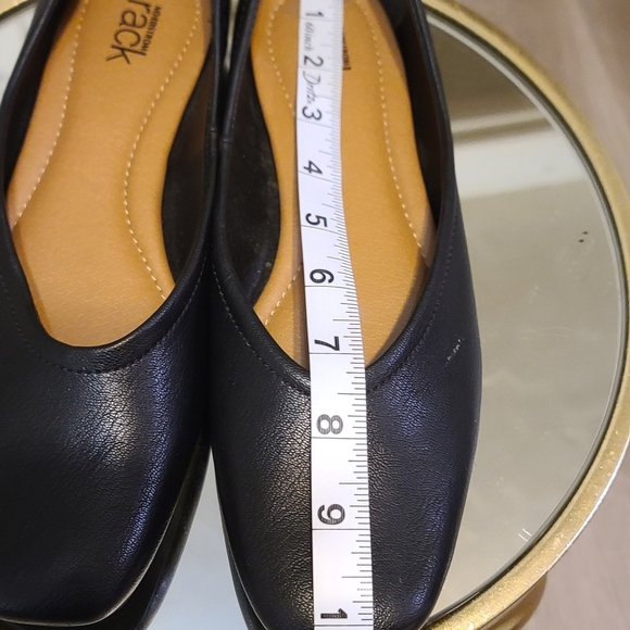 Women's Black Leather Flats by Nordstrom Rack No Size Label But Is Like 8.5 - Picture 4 of 4